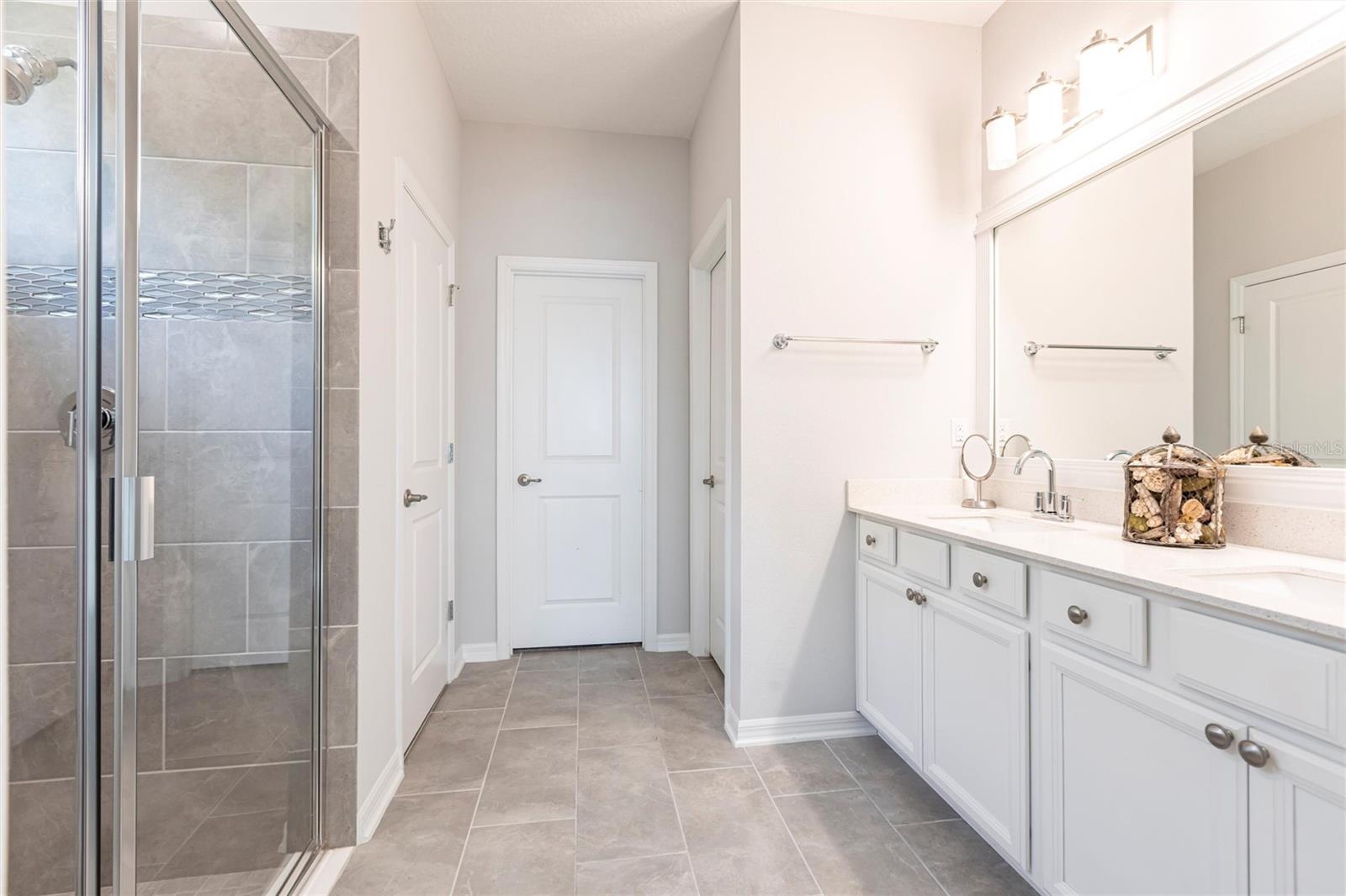 SAVANNA AT LAKEWOOD RANCH PH III 3ABD - Residential