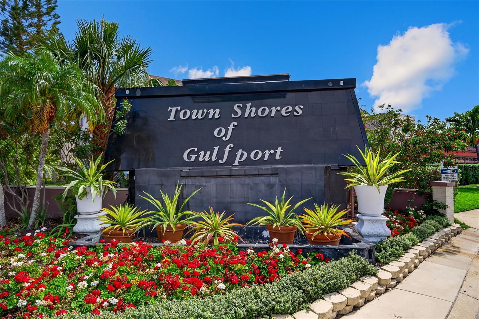 TOWN SHORES OF GULFPORT - Residential