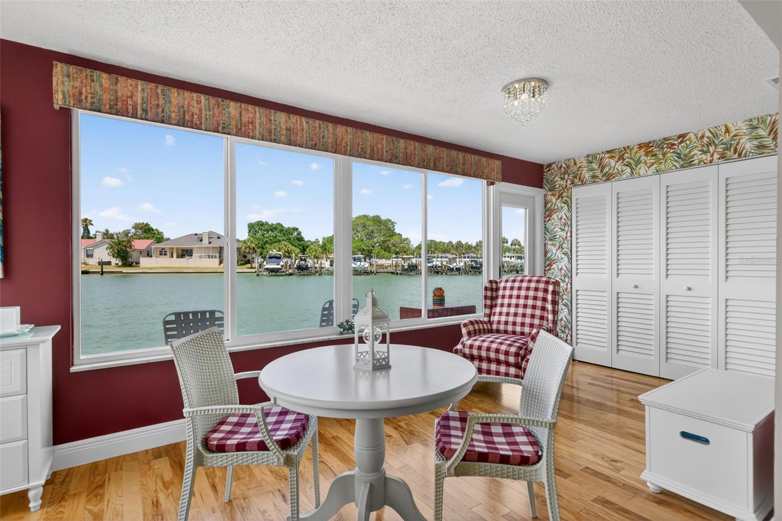 TOWN SHORES OF GULFPORT - Residential