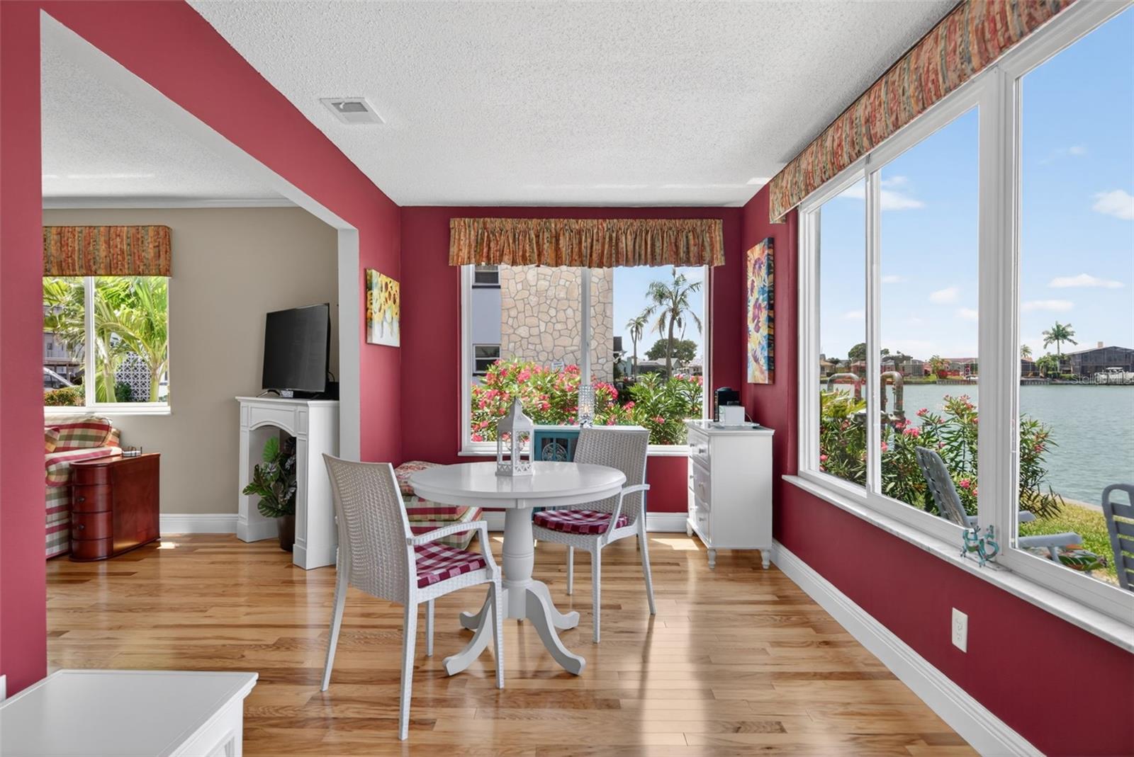 TOWN SHORES OF GULFPORT - Residential