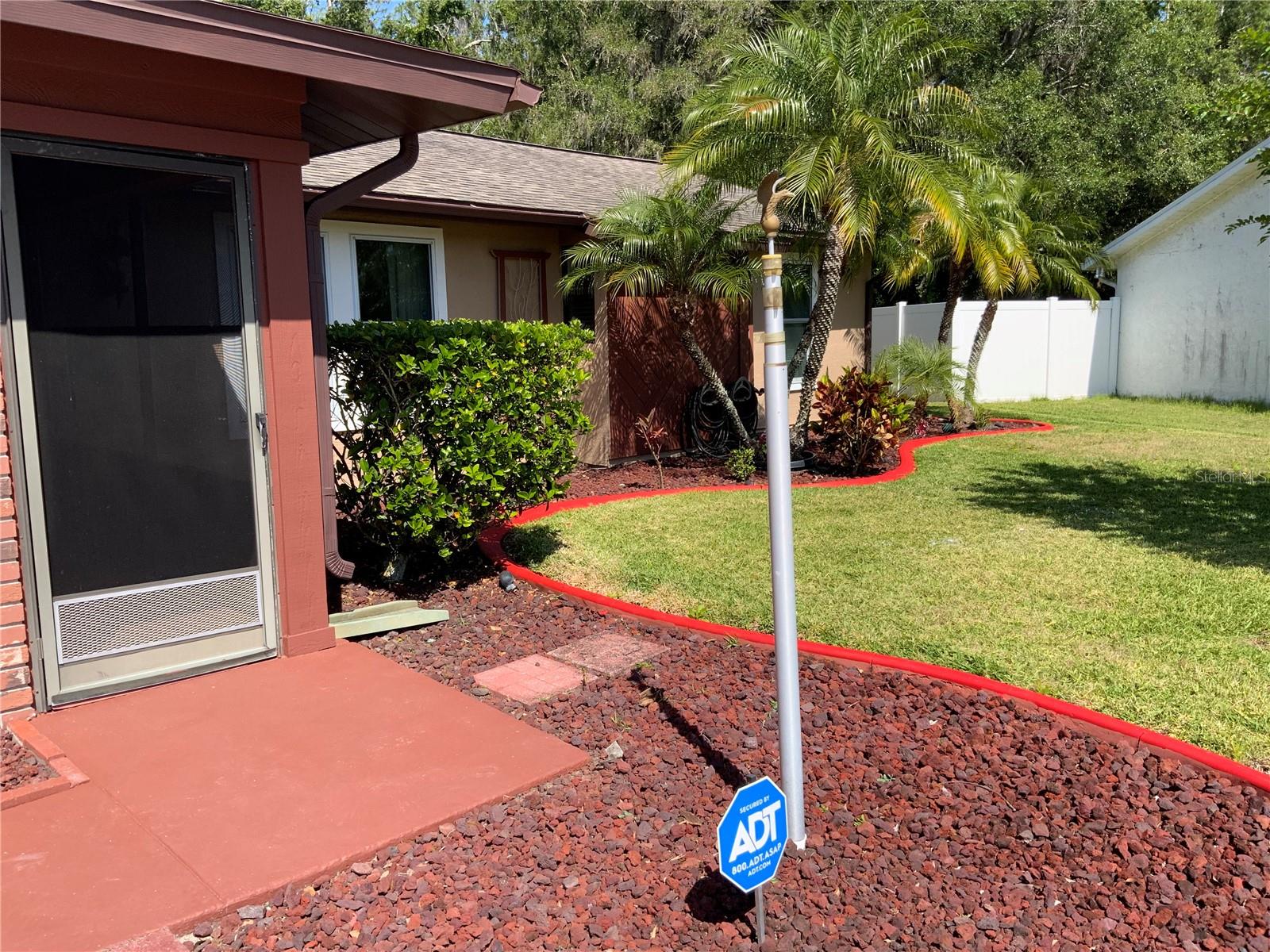 819 SATINLEAF AVENUE