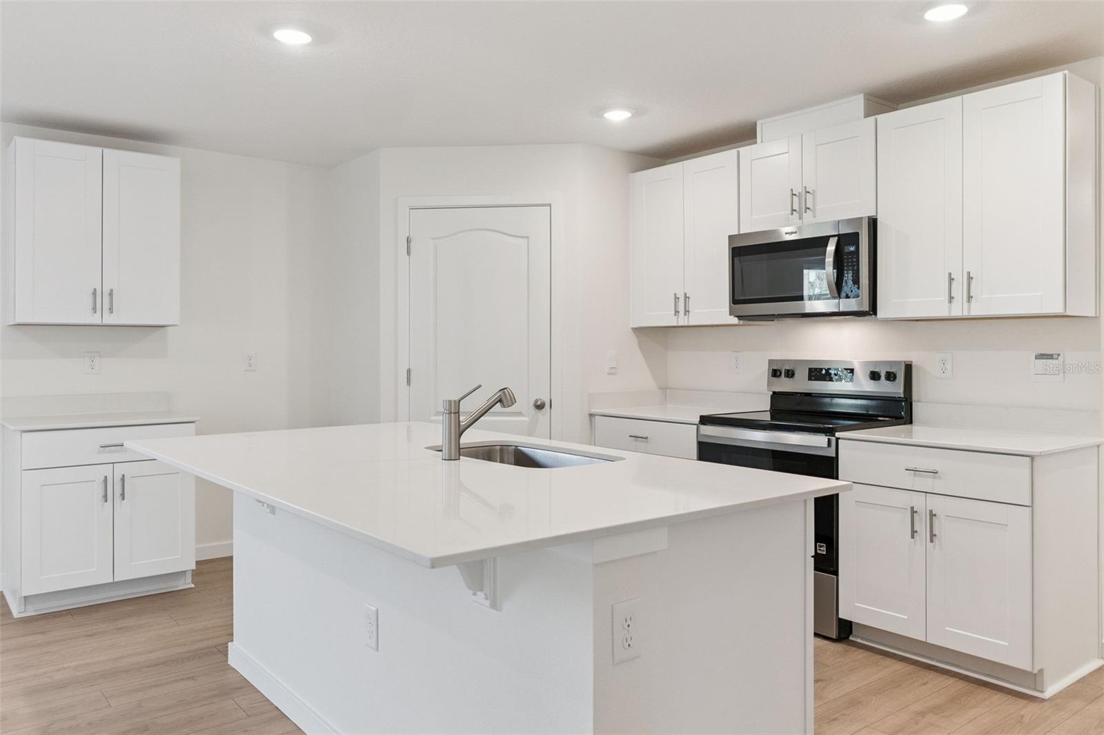 FOUNTAIN VIEW - Residential