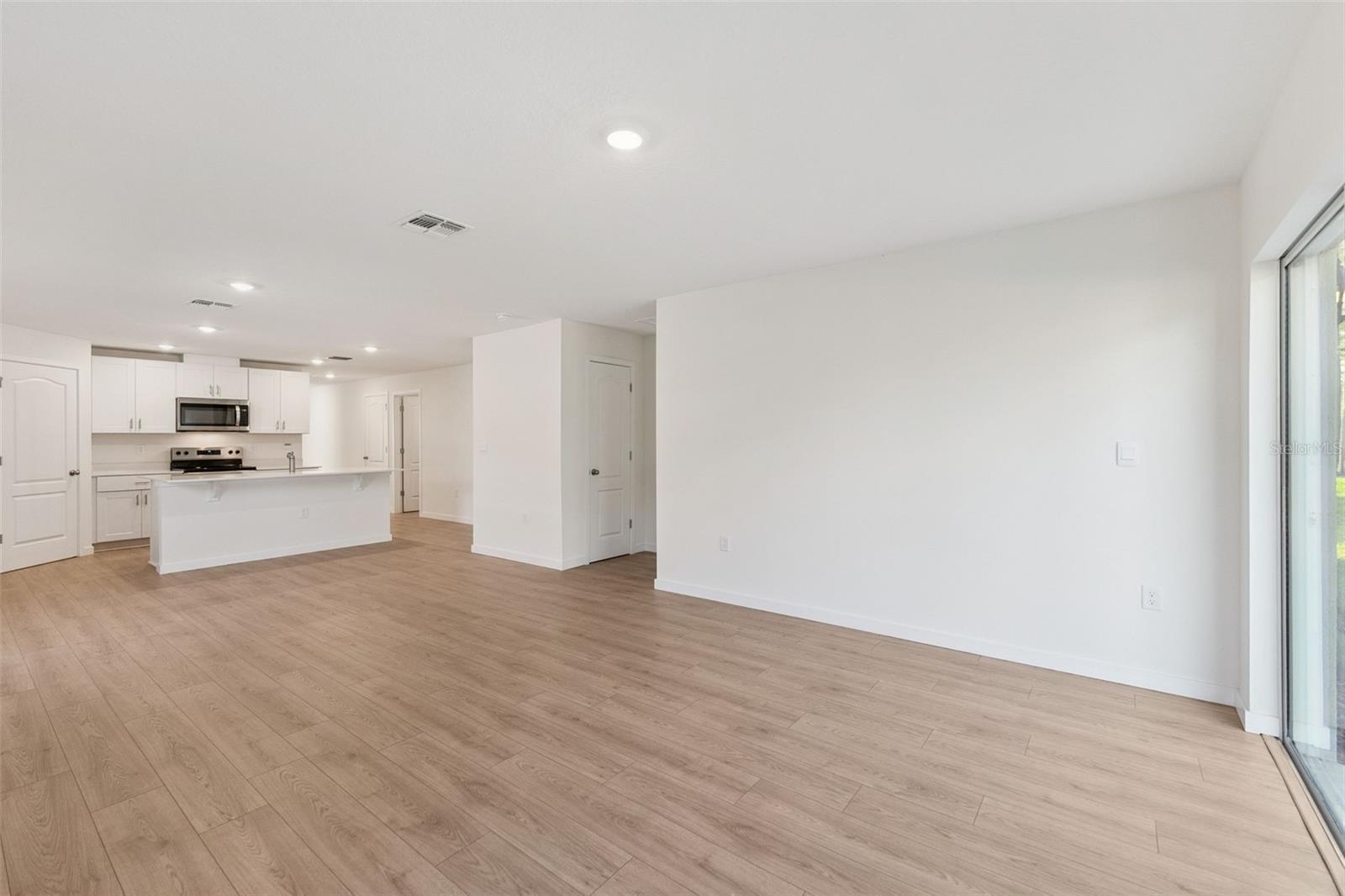 FOUNTAIN VIEW - Residential