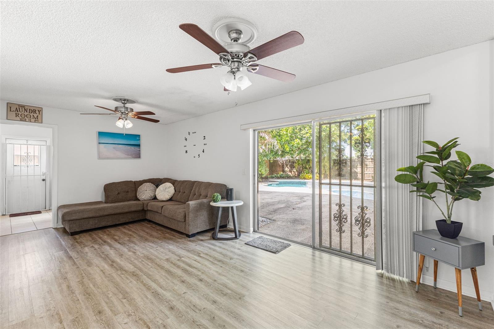 TOWNN COUNTRY PARK SC 9 UN 13A - Residential