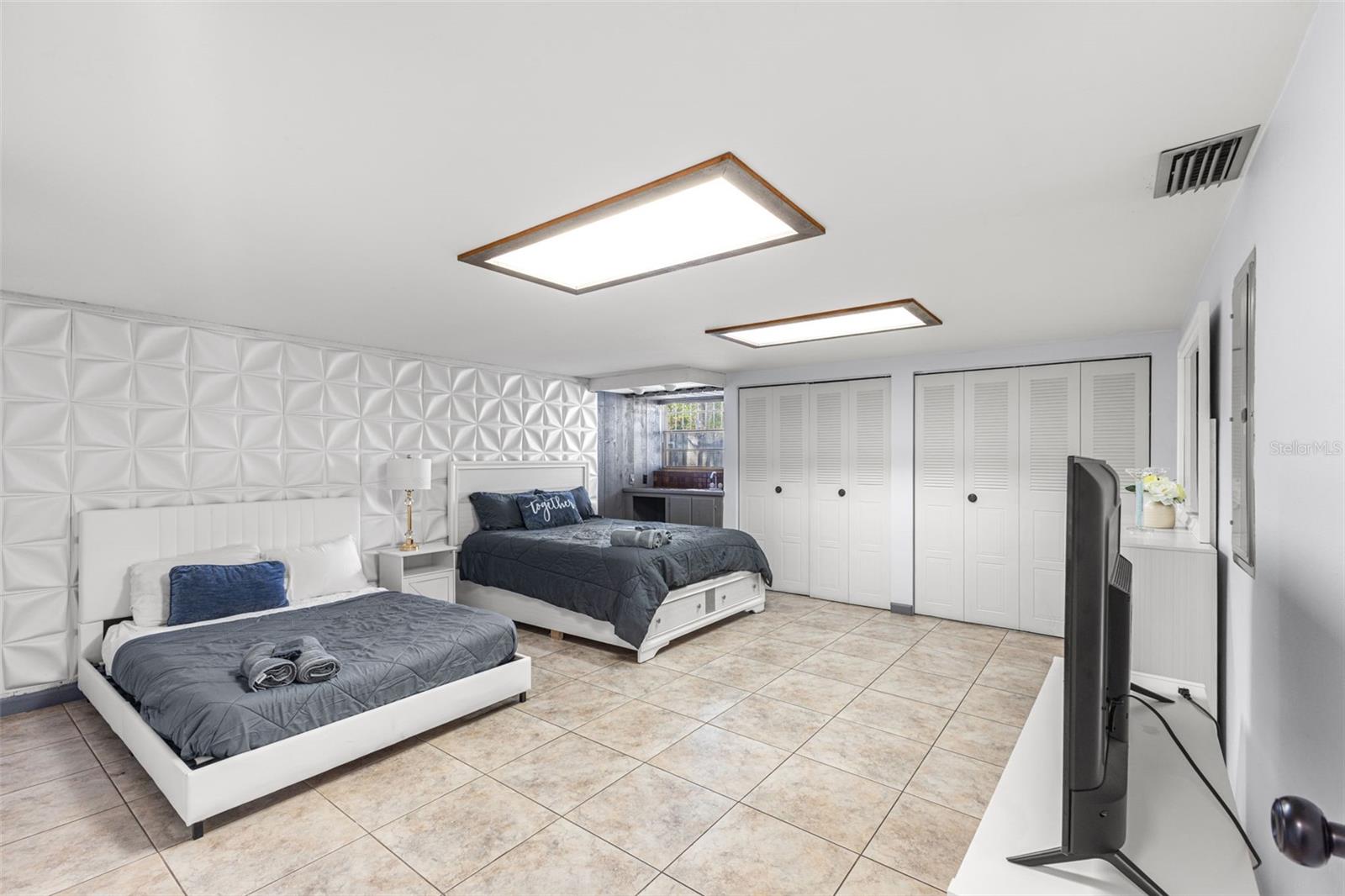 TOWNN COUNTRY PARK SC 9 UN 13A - Residential