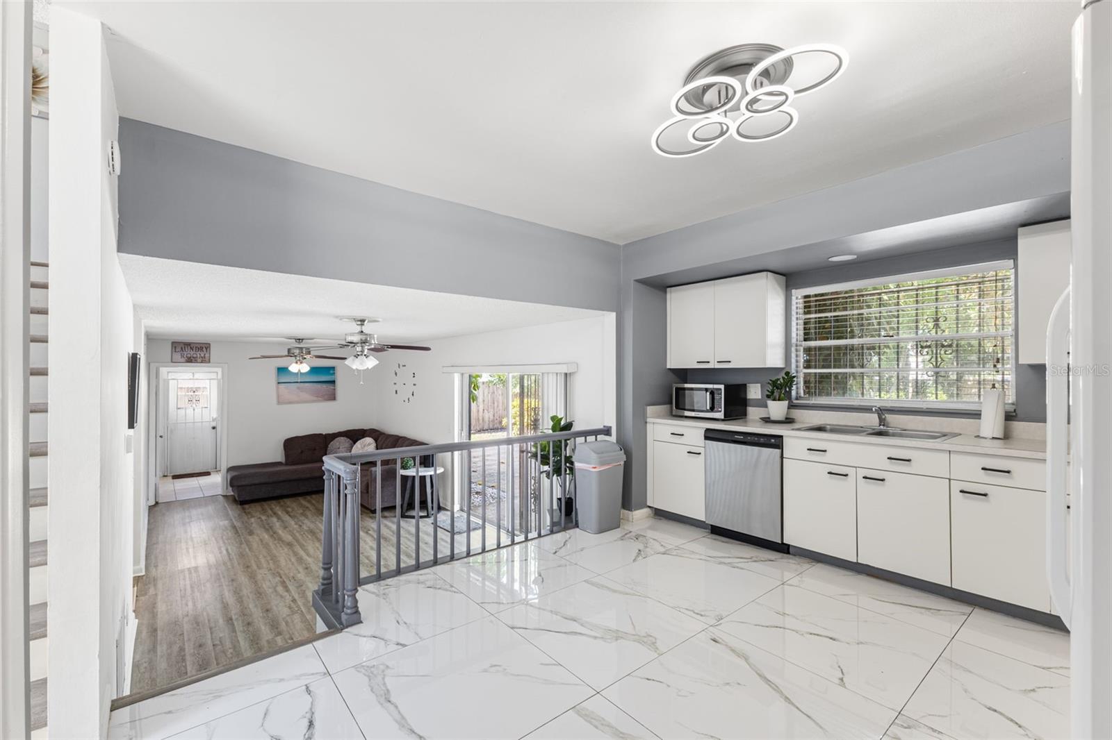 TOWNN COUNTRY PARK SC 9 UN 13A - Residential