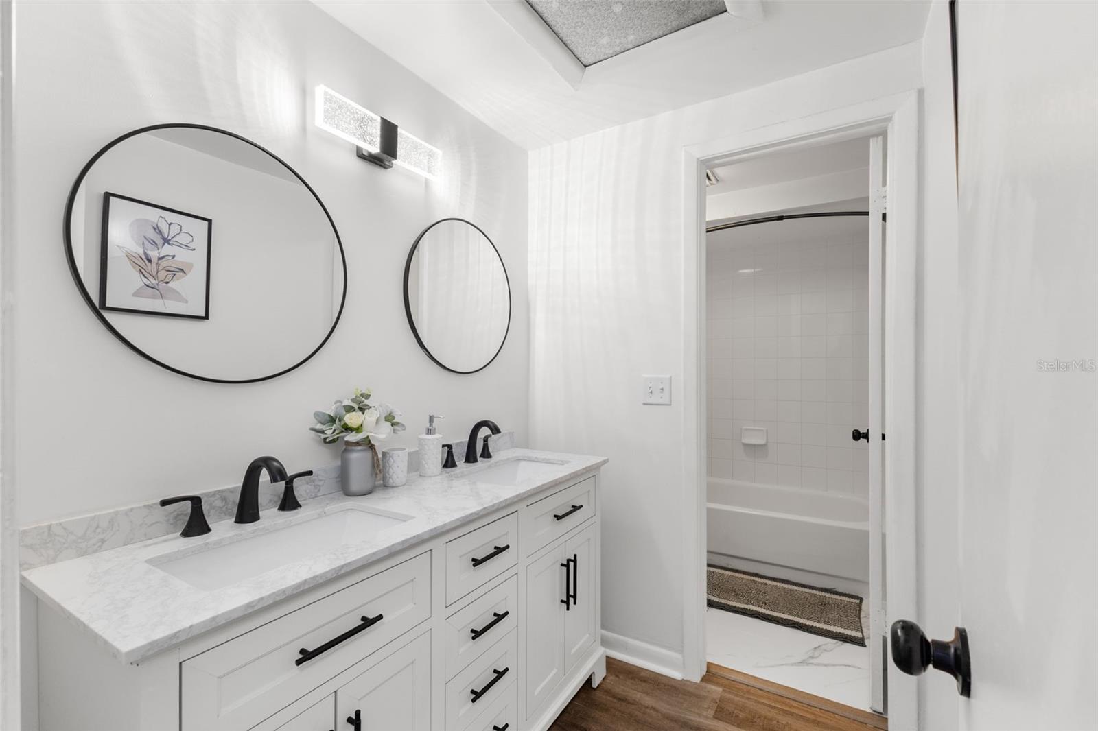 TOWNN COUNTRY PARK SC 9 UN 13A - Residential