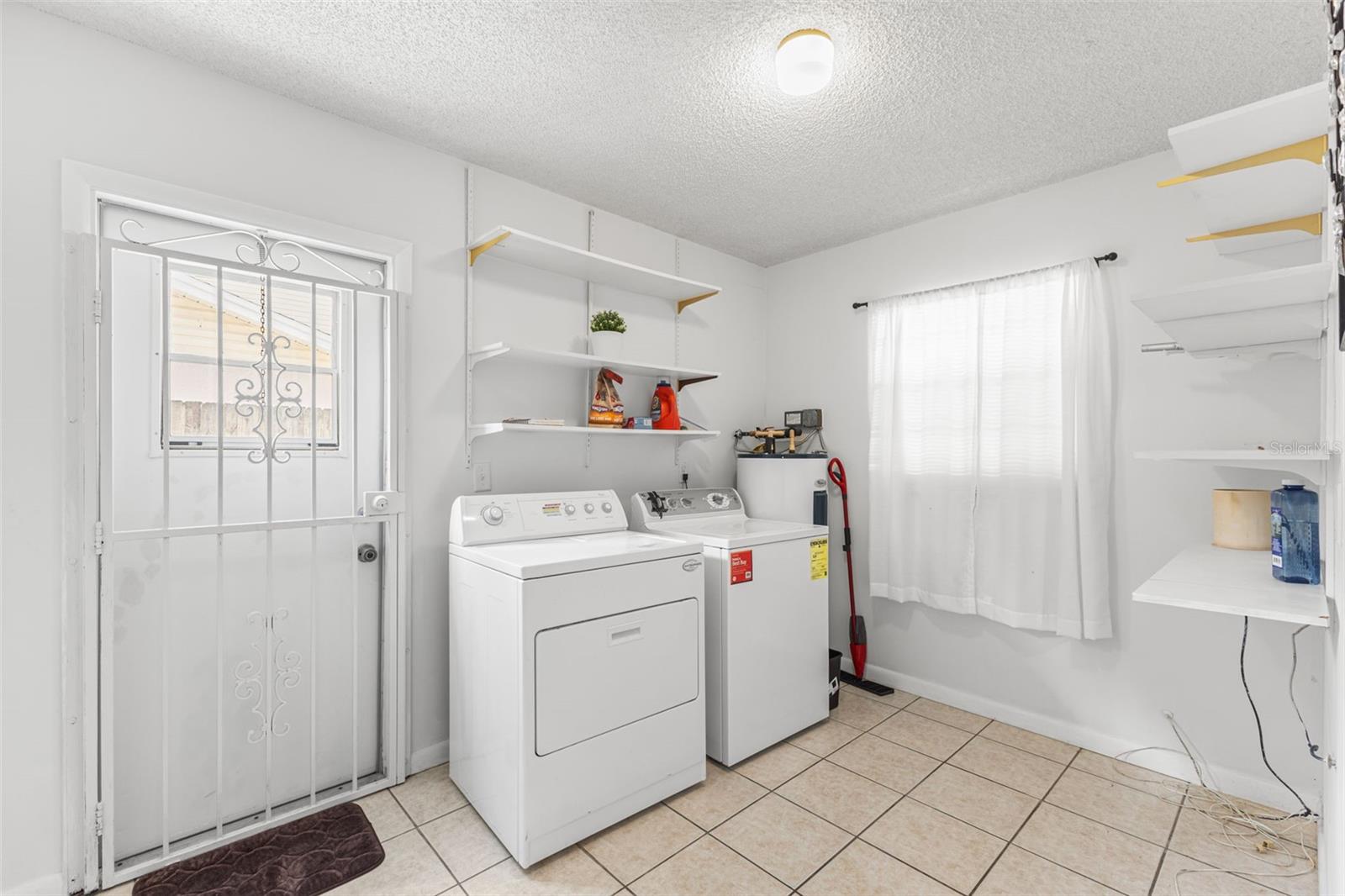 TOWNN COUNTRY PARK SC 9 UN 13A - Residential