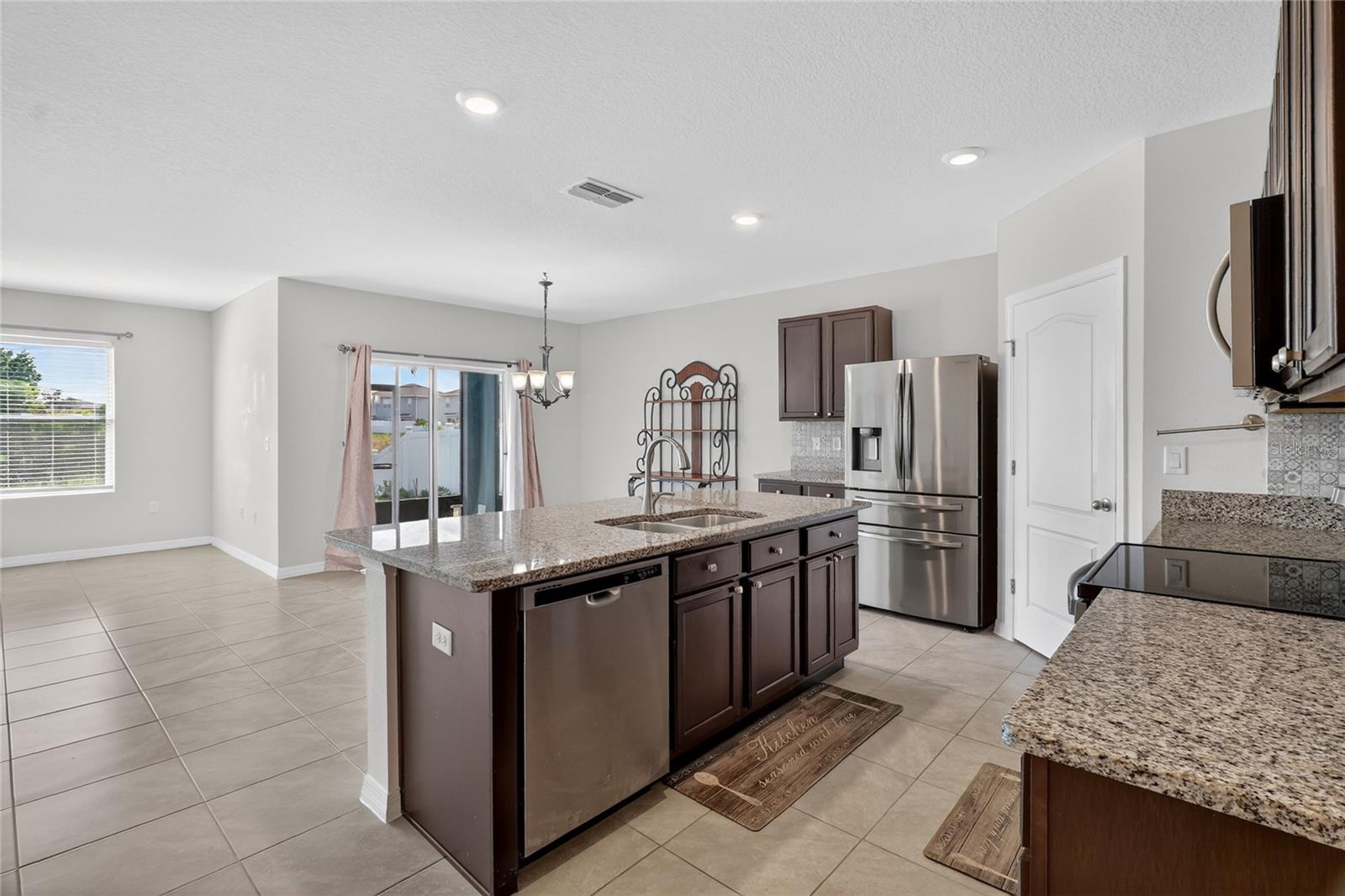 LAKES/LAUREL HLNDS PH 2B - Residential