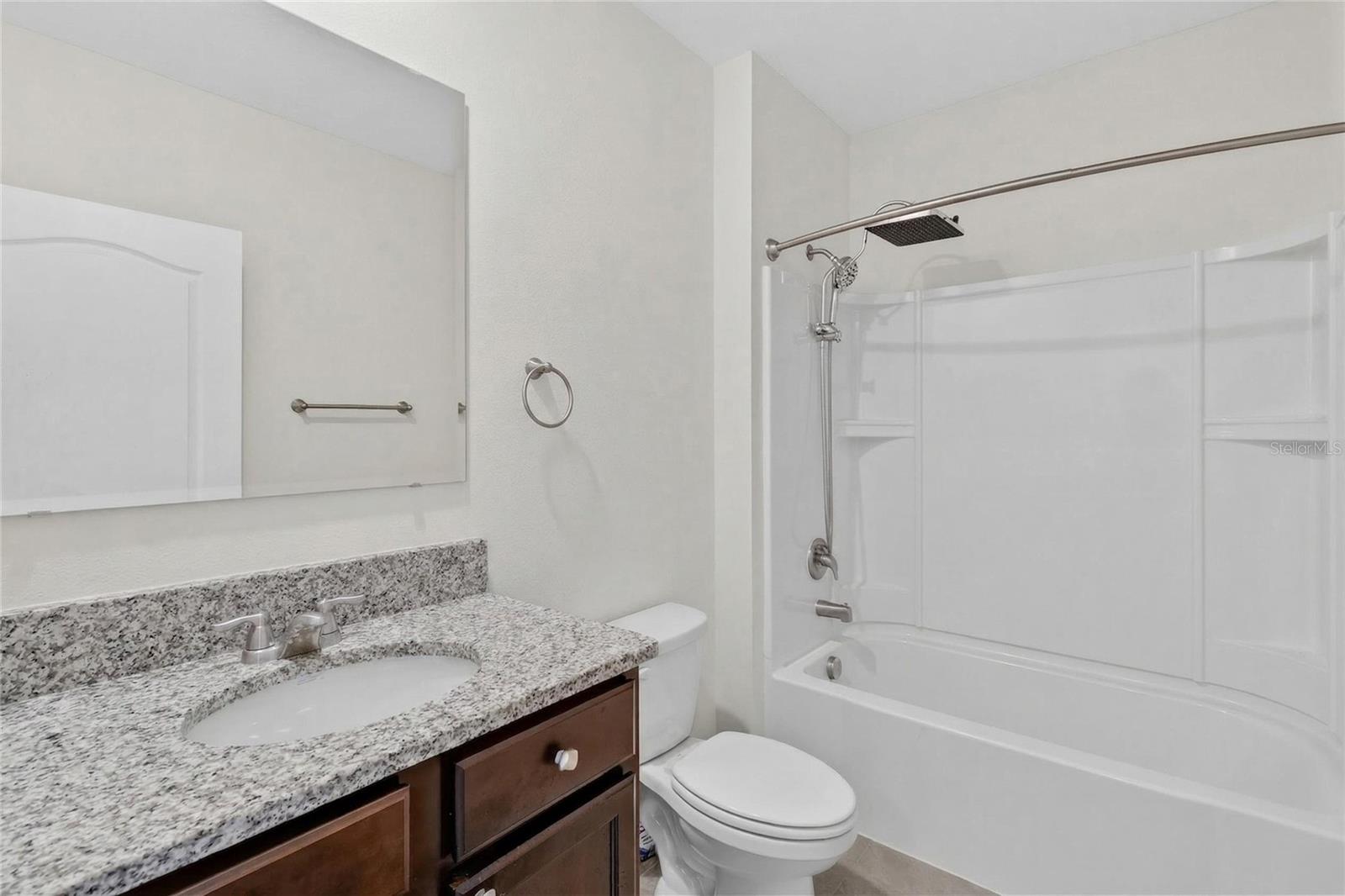 LAKES/LAUREL HLNDS PH 2B - Residential