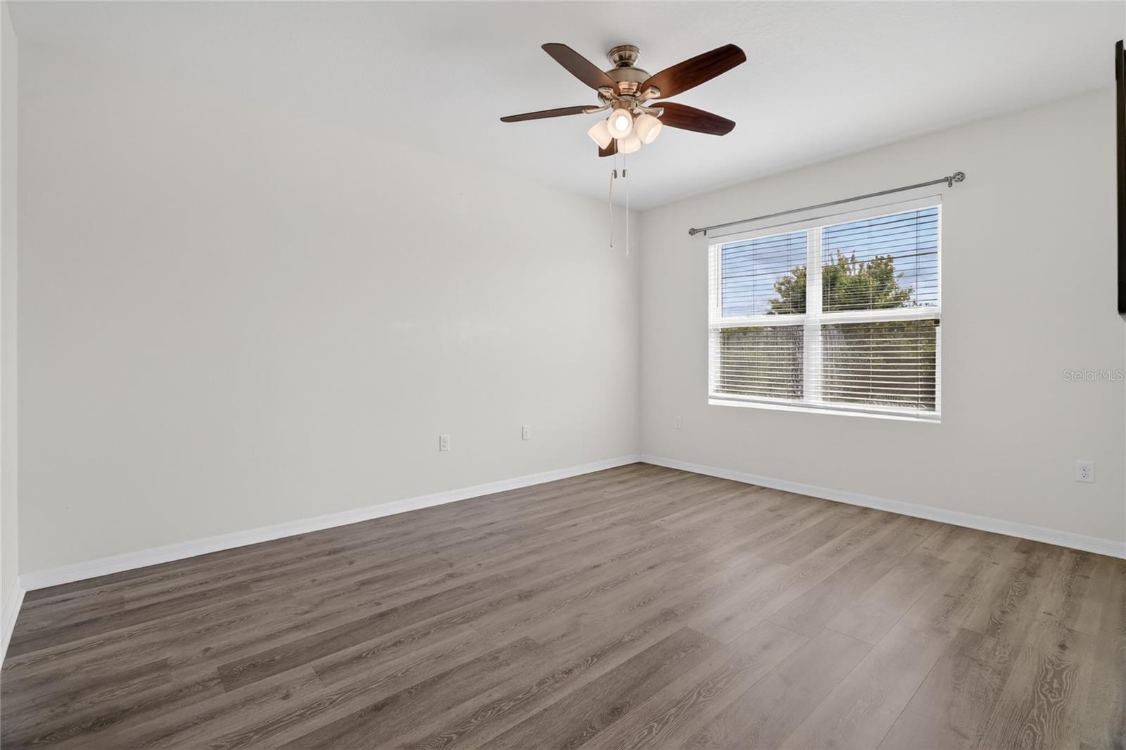 LAKES/LAUREL HLNDS PH 2B - Residential