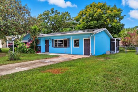 Photo of 10 S Barbour Street, Beverly Hills, FL 34465 (MLS # OM709876)