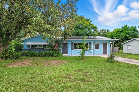 Photo of 10 S Barbour Street, Beverly Hills, FL 34465 (MLS # OM709876)