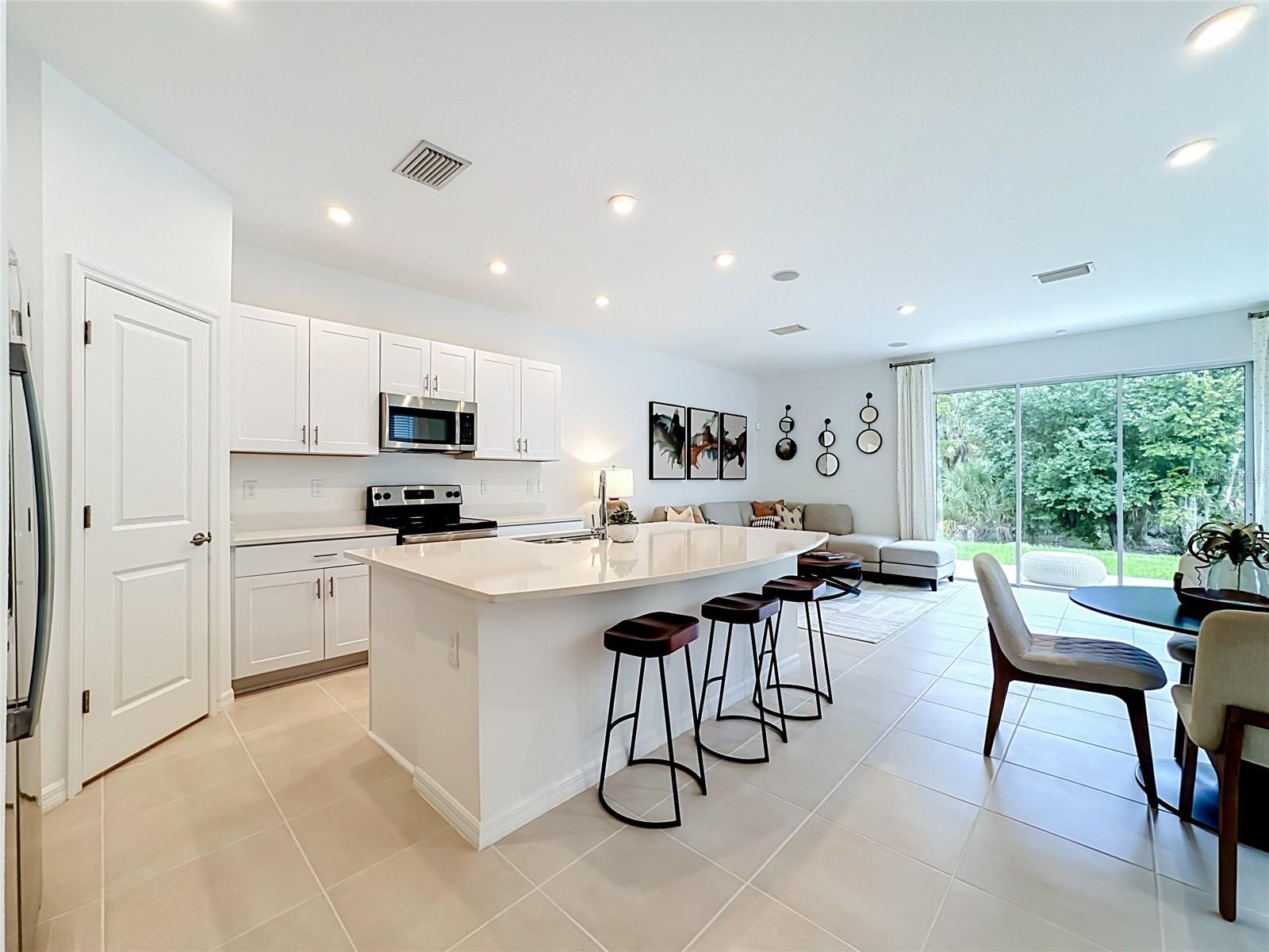8429 LUNAR SKYE ST