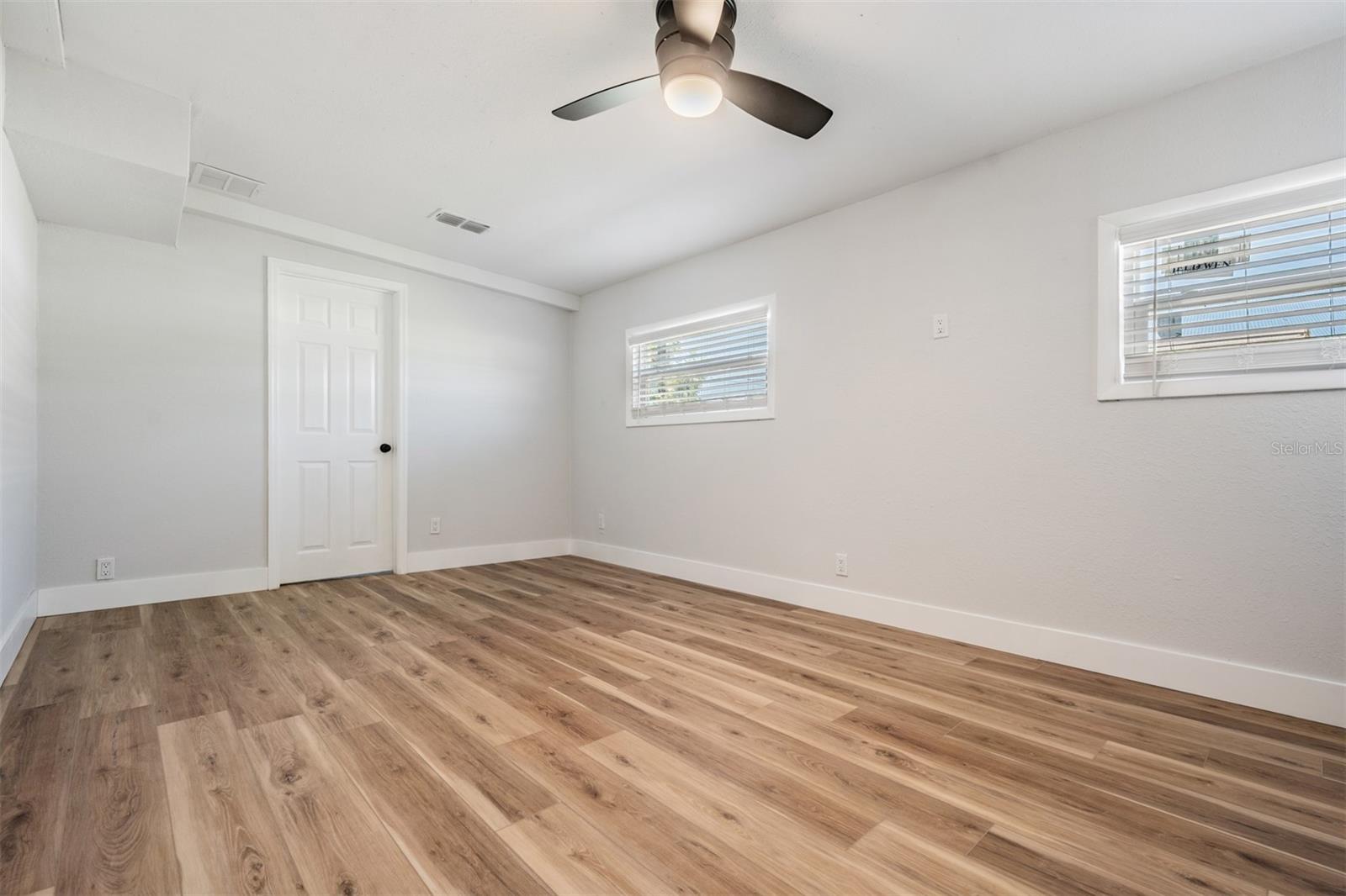 SIESTA TERRACE - Residential