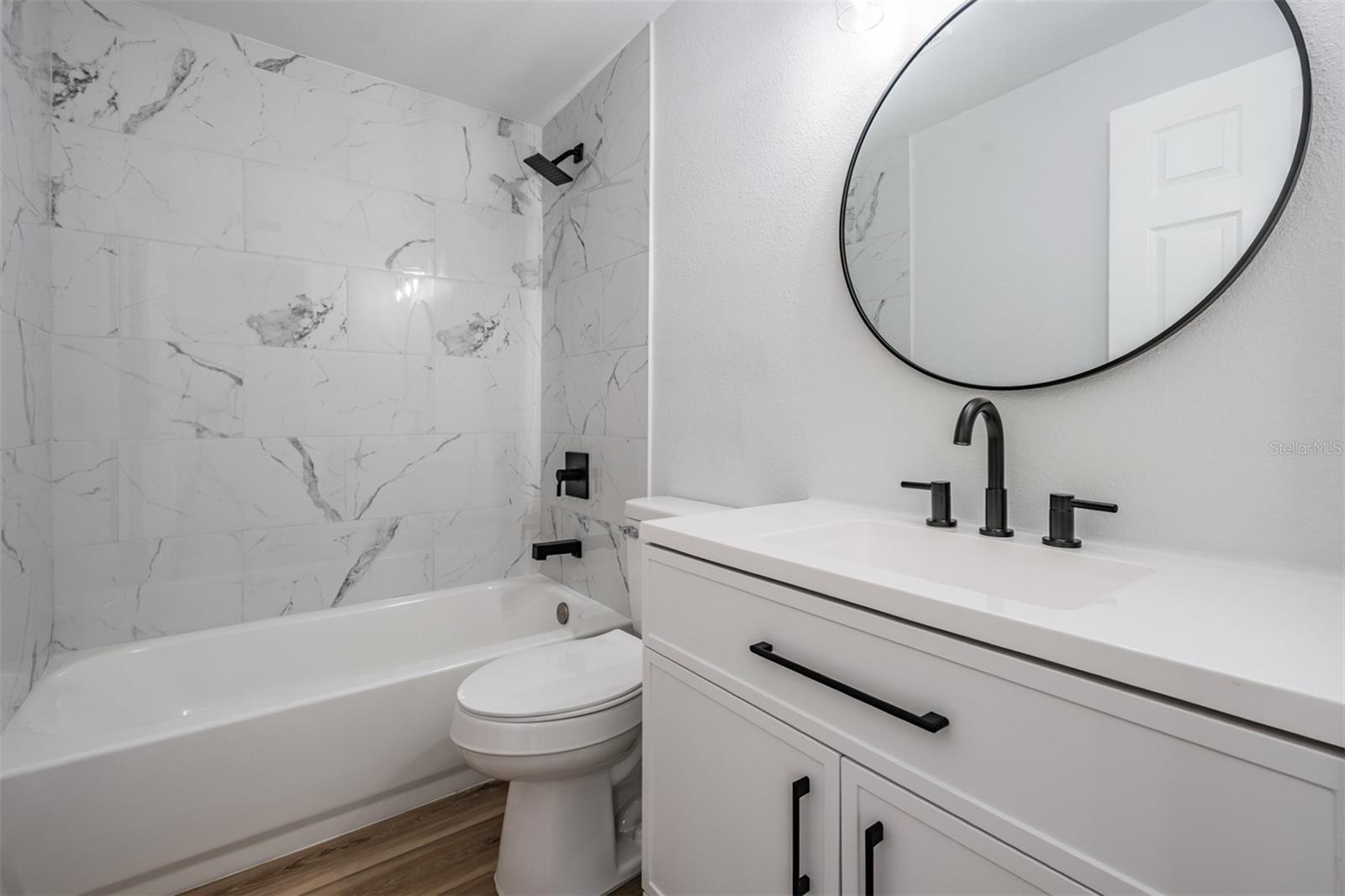 SIESTA TERRACE - Residential