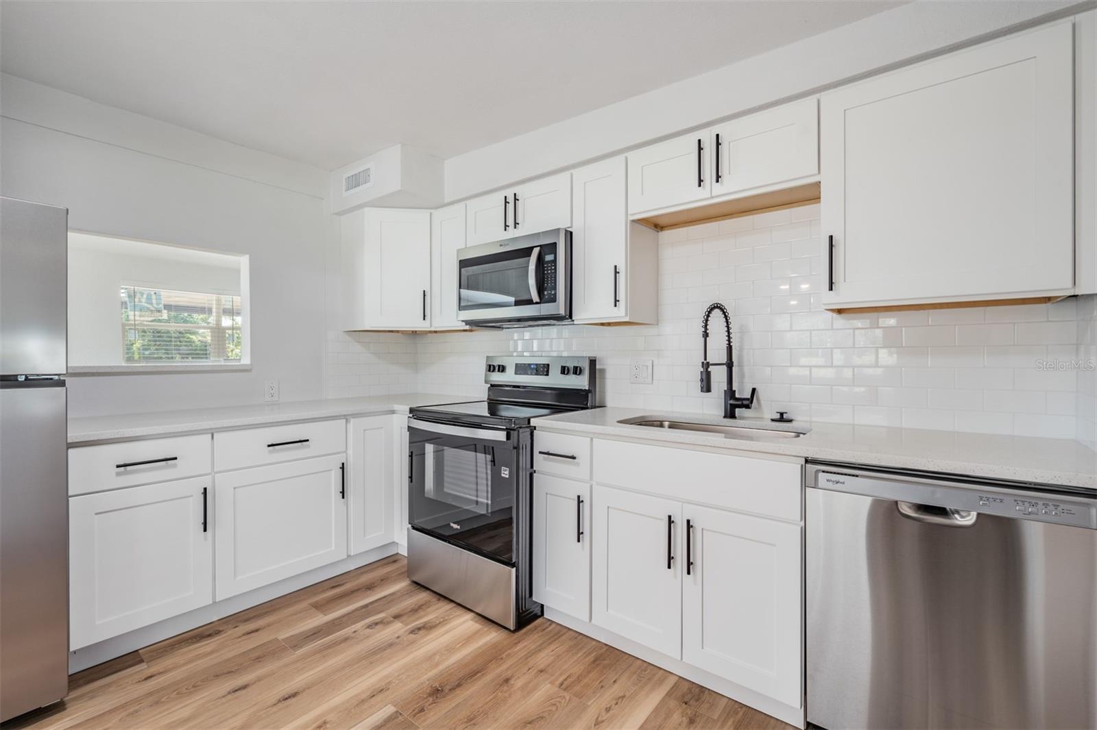 SIESTA TERRACE - Residential