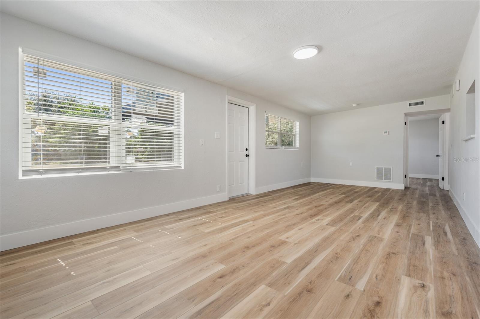 SIESTA TERRACE - Residential