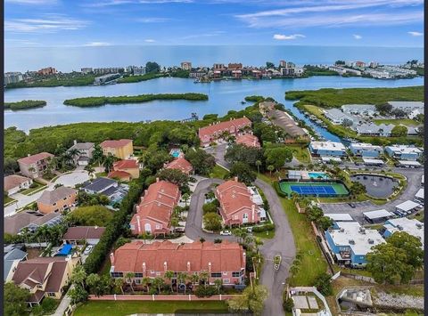A home in SEMINOLE