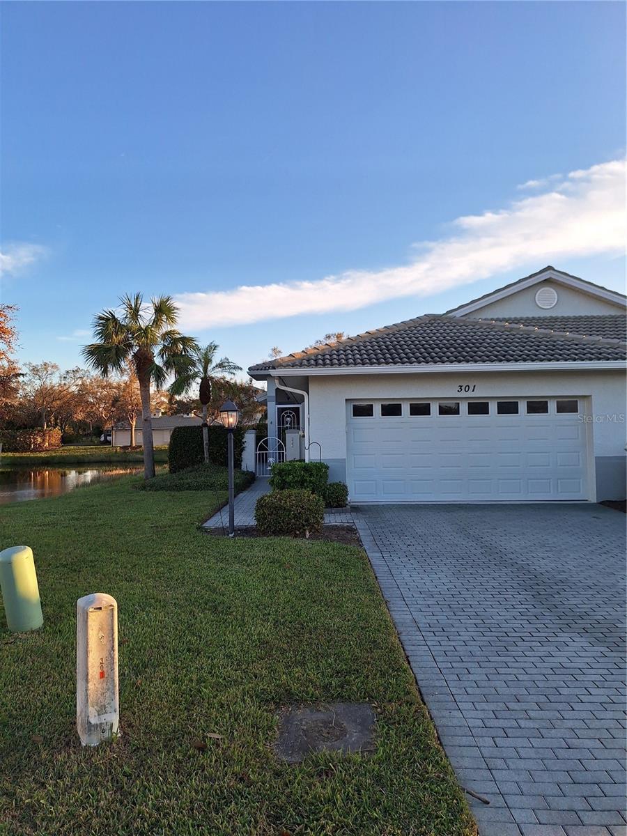 Charming villa in Auburn Hammocks available September through December 2025. Will consider short term during season at $3495/month. Fully turnkey furnished, 2 bedroom, 2 bathroom plus a den/office. Includes 2 car attached garage. There is a cozy breakfast nook in the kitchen area. Enjoy the water view as you relax in the Florida Room like area at the rear sliding glass doors. Small gated community with community pool and clubhouse. Take Venice Avenue over to Venice Island and enjoy dining and shopping in Historic Venice Downtown. A little further, and you're at Venice Beach! Association needs 30 days for approval upon submission of lease agreement and association application. 3 month minimum stay.