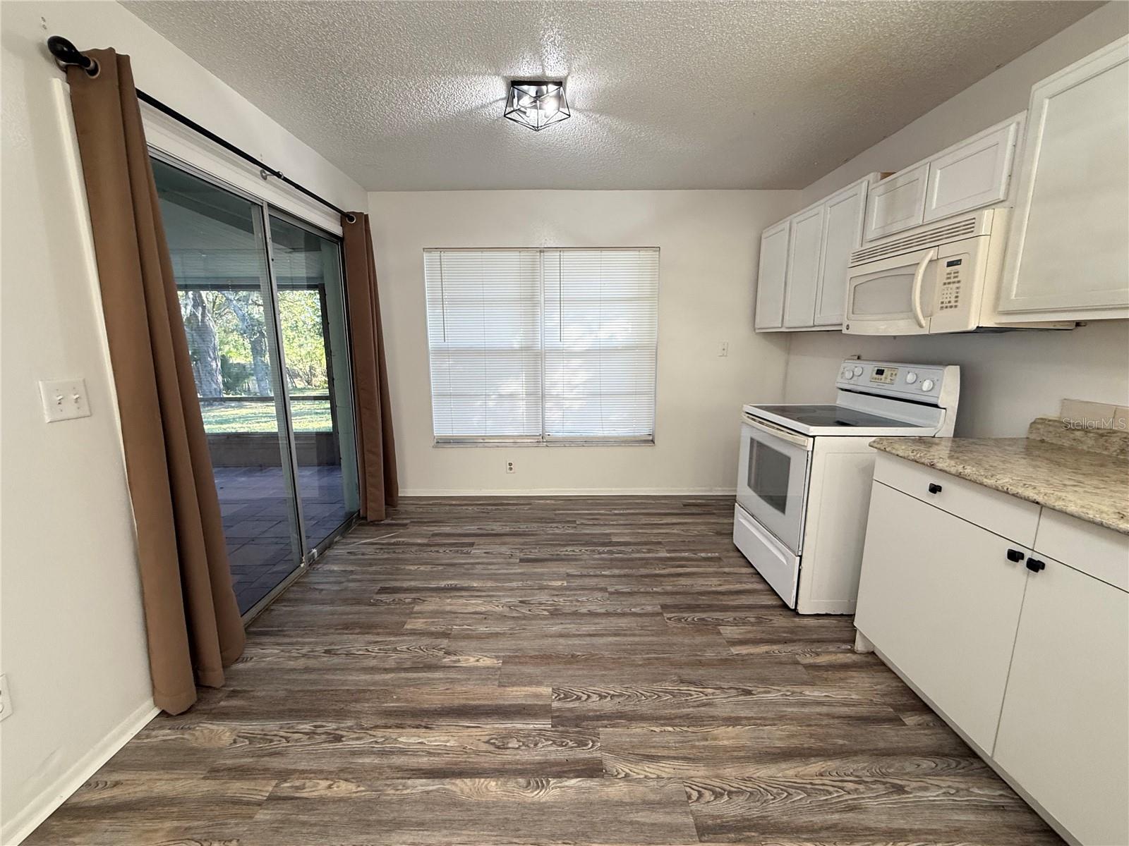 6416 LAKE HORSESHOE DRIVE