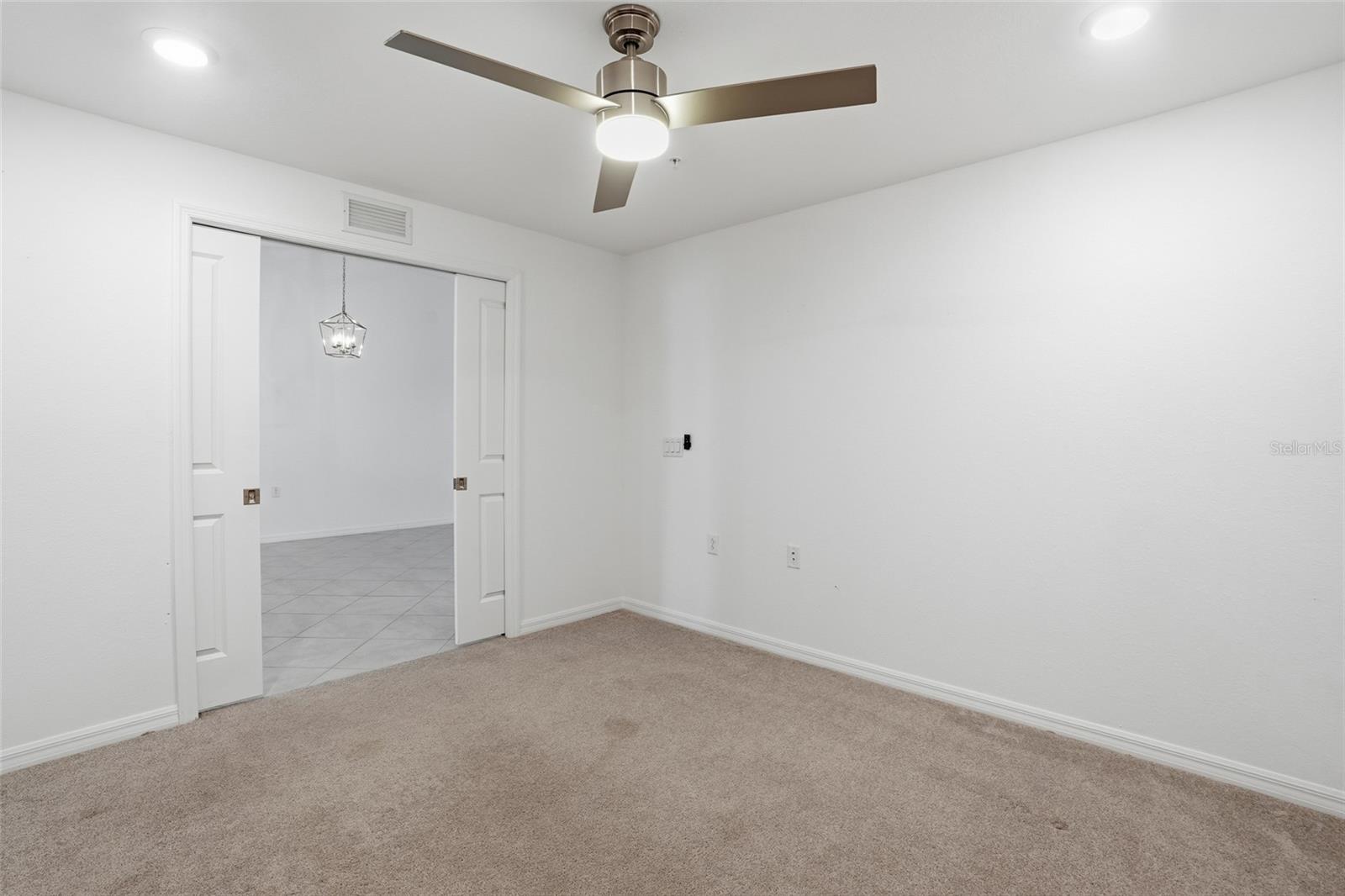 VERANDA II AT HERITAGE LANDING PHASE 2 BLDG 6 UNIT - Residential