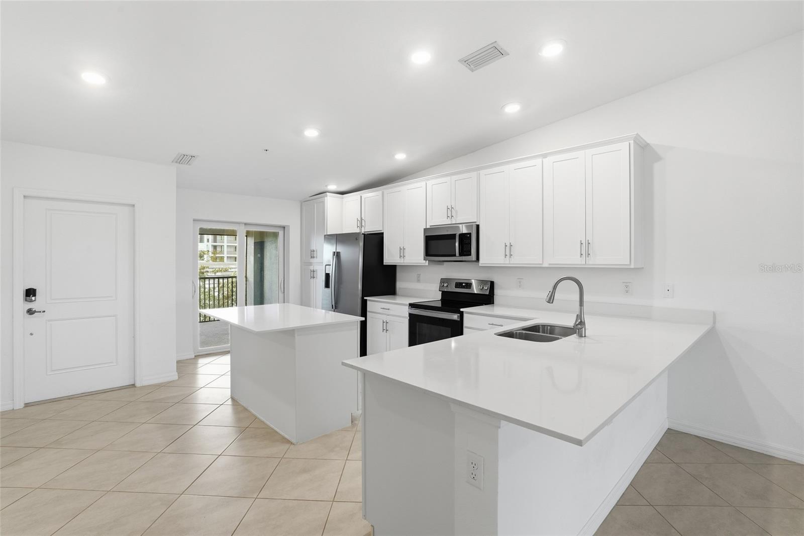 VERANDA II AT HERITAGE LANDING PHASE 2 BLDG 6 UNIT - Residential