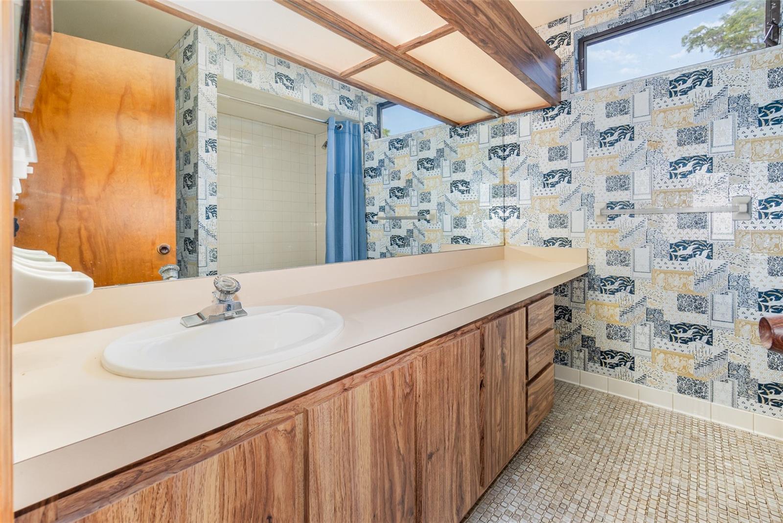 MAITLAND SHORES - Residential Lease