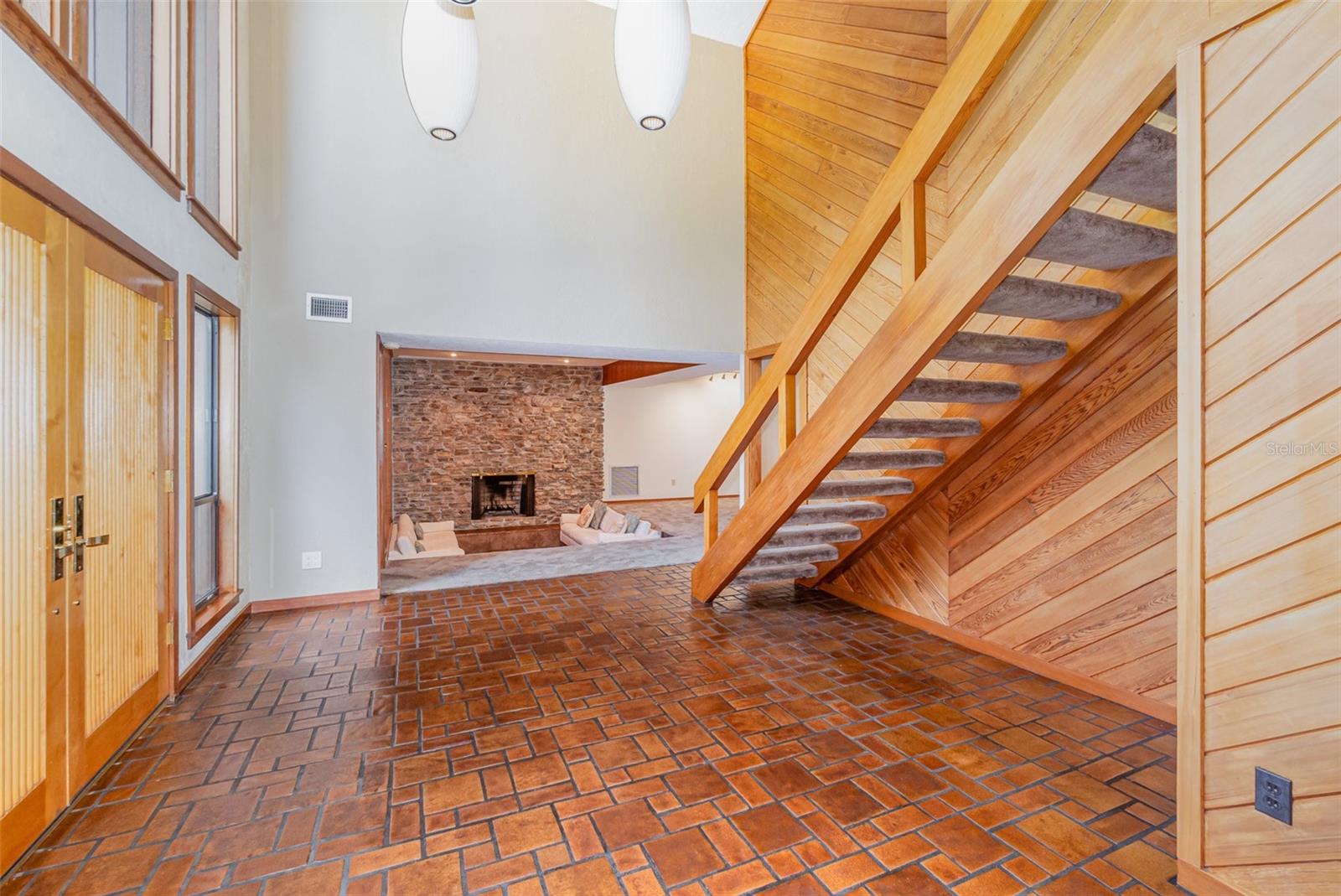 MAITLAND SHORES - Residential Lease