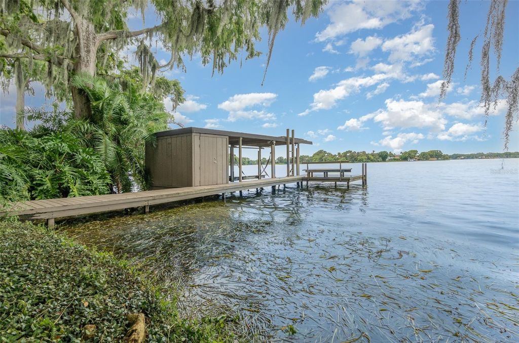 Photo of 2020 Venetian Way, Winter Park, FL 32789 (MLS # O6324414)