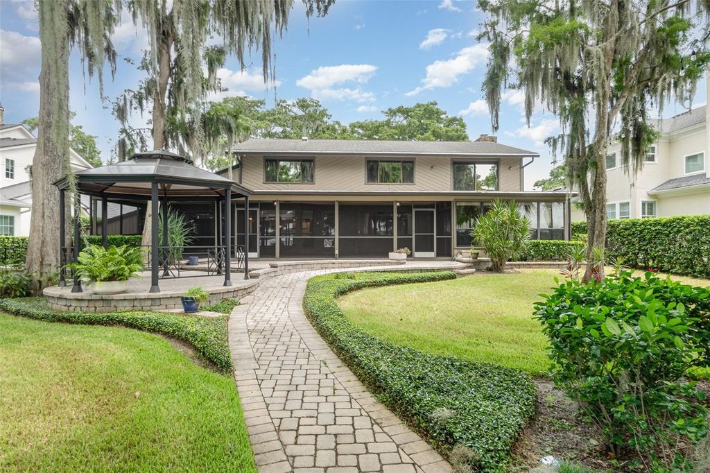 Photo of 2020 Venetian Way, Winter Park, FL 32789 (MLS # O6324414)