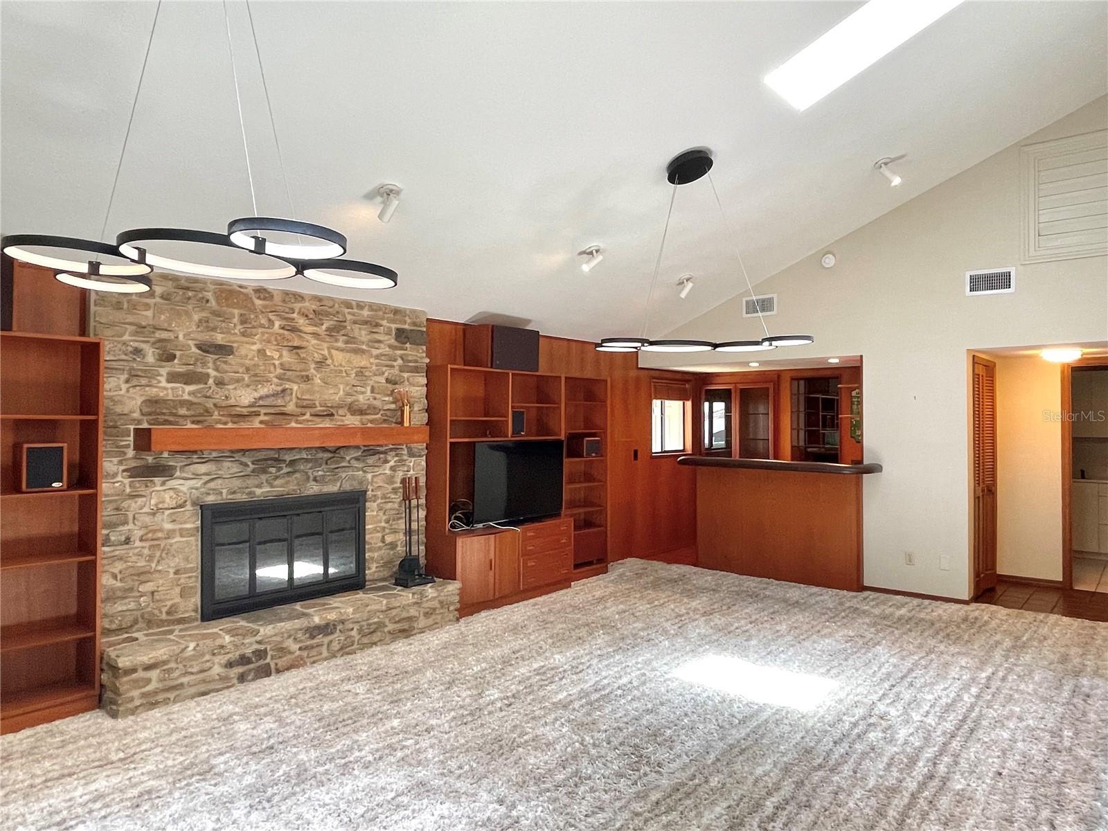 MAITLAND SHORES - Residential Lease