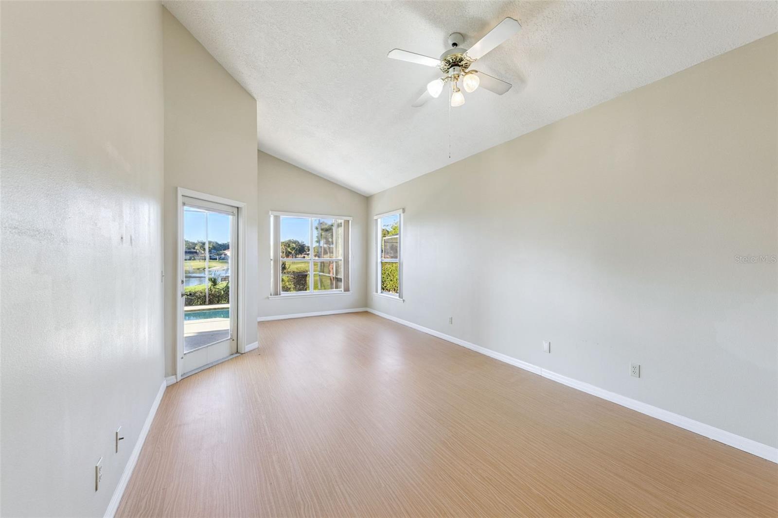 STRATTON HILL - Residential