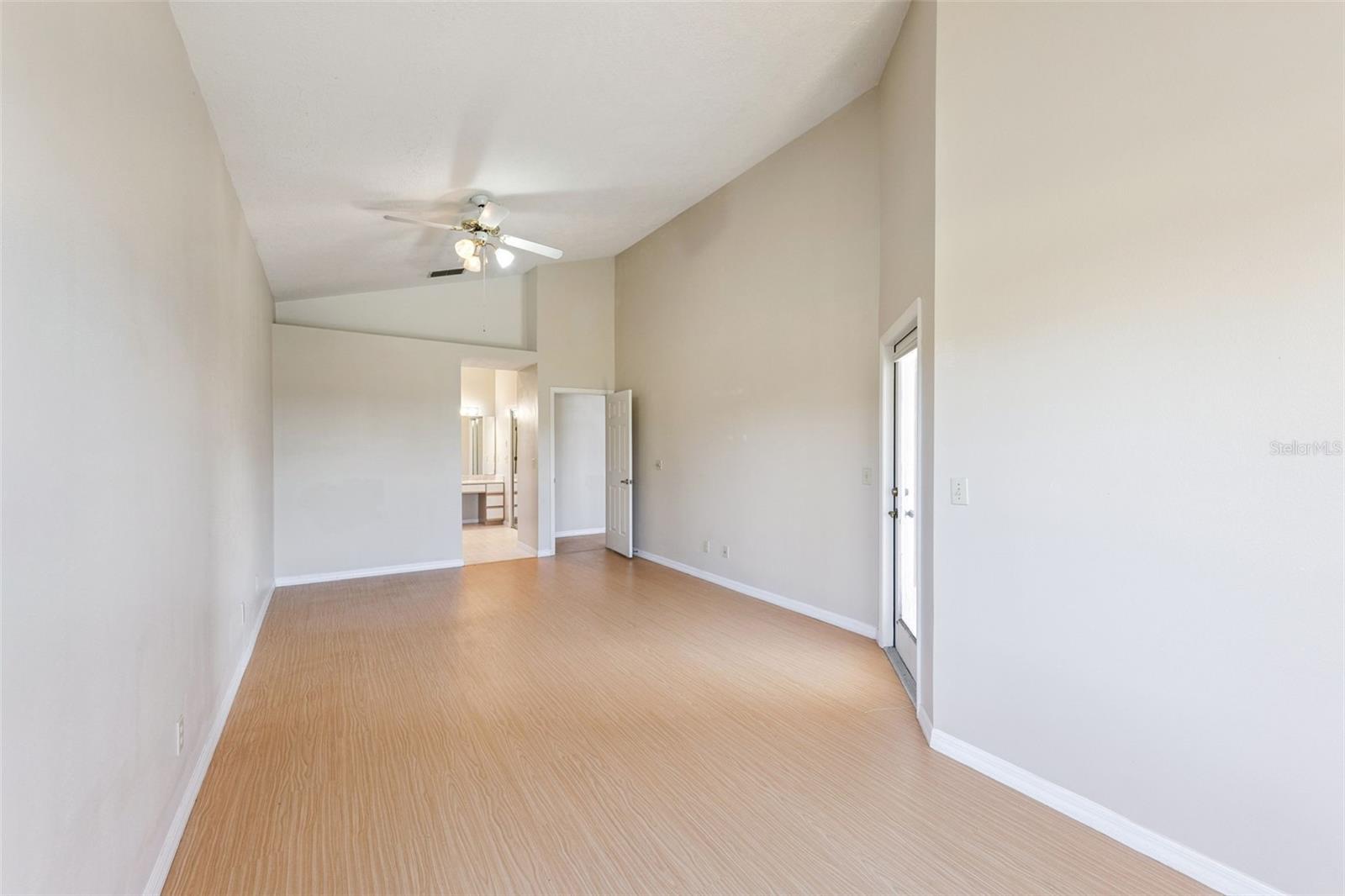 STRATTON HILL - Residential