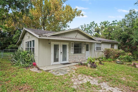 Tiny photo for 508 South Dixie Avenue, Fruitland Park, FL 34731 (MLS # O6453786)
