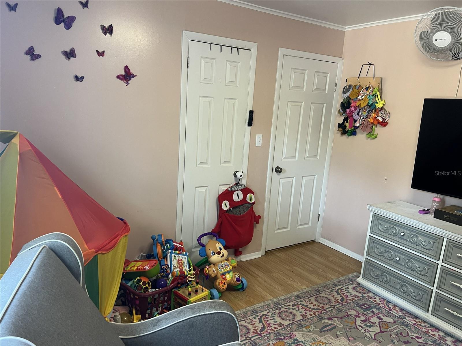 SHORE ACRES - Residential