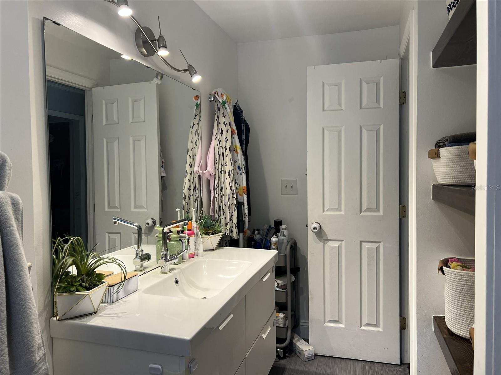 SHORE ACRES - Residential