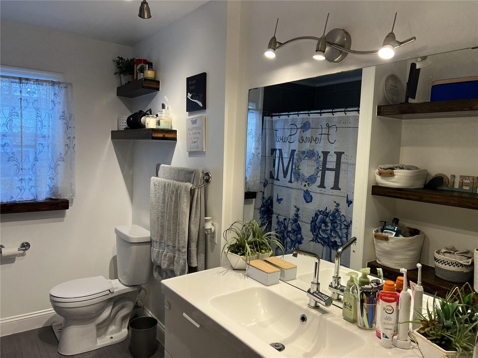 SHORE ACRES - Residential