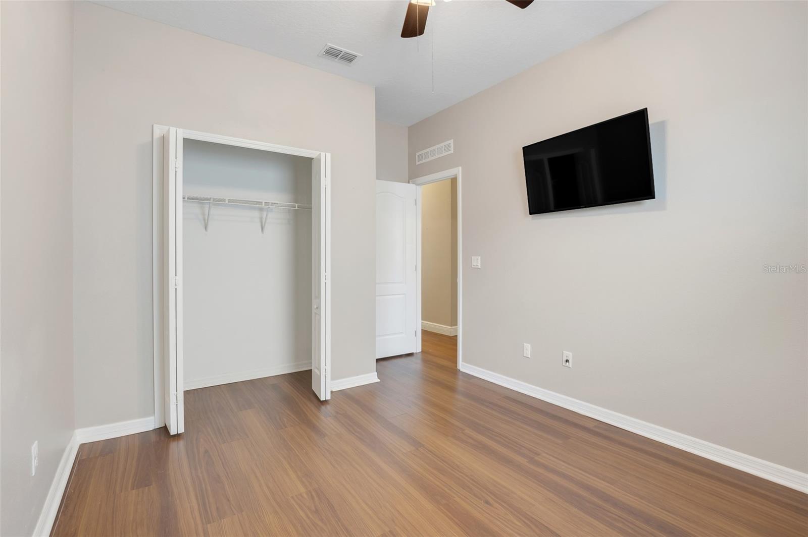 LIBERTY SQUARE - Residential Lease