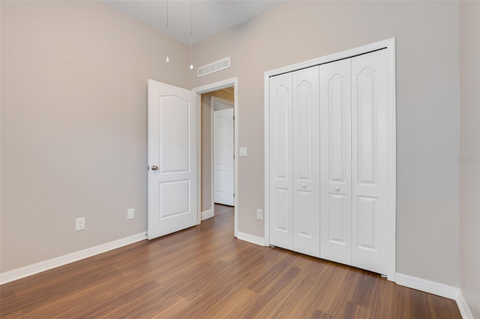 LIBERTY SQUARE - Residential Lease