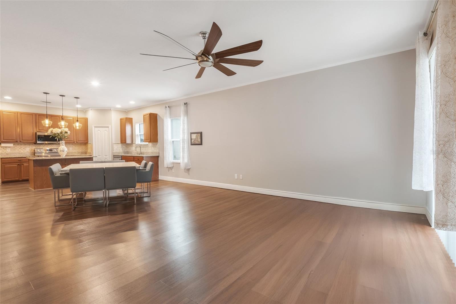 LIBERTY SQUARE - Residential Lease