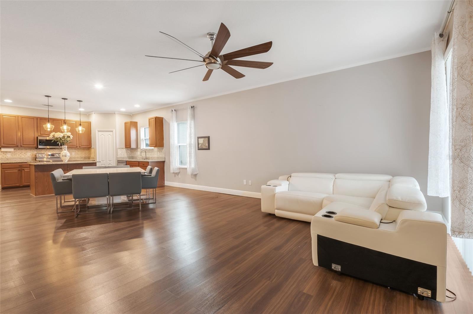 LIBERTY SQUARE - Residential Lease