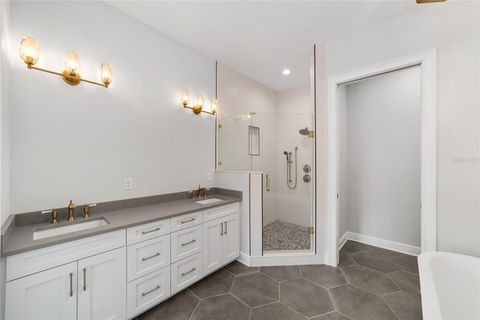 Tiny photo for 141 SE Watula Avenue, Ocala, FL 34471 (MLS # OM698716)