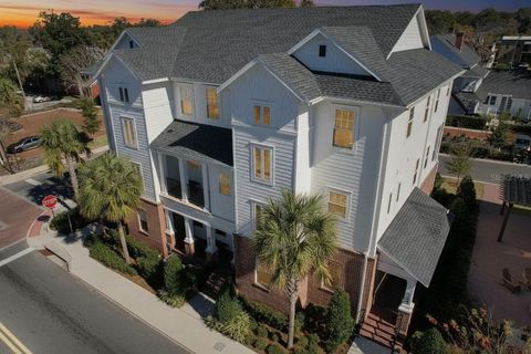Tiny photo for 141 SE Watula Avenue, Ocala, FL 34471 (MLS # OM698716)