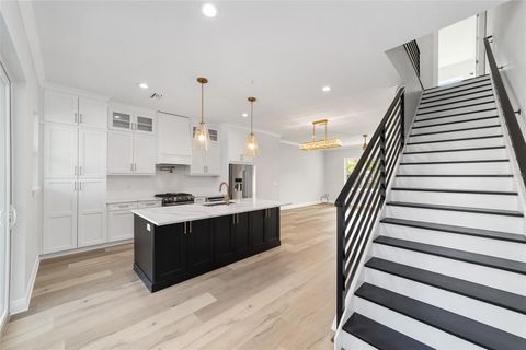 Tiny photo for 141 SE Watula Avenue, Ocala, FL 34471 (MLS # OM698716)