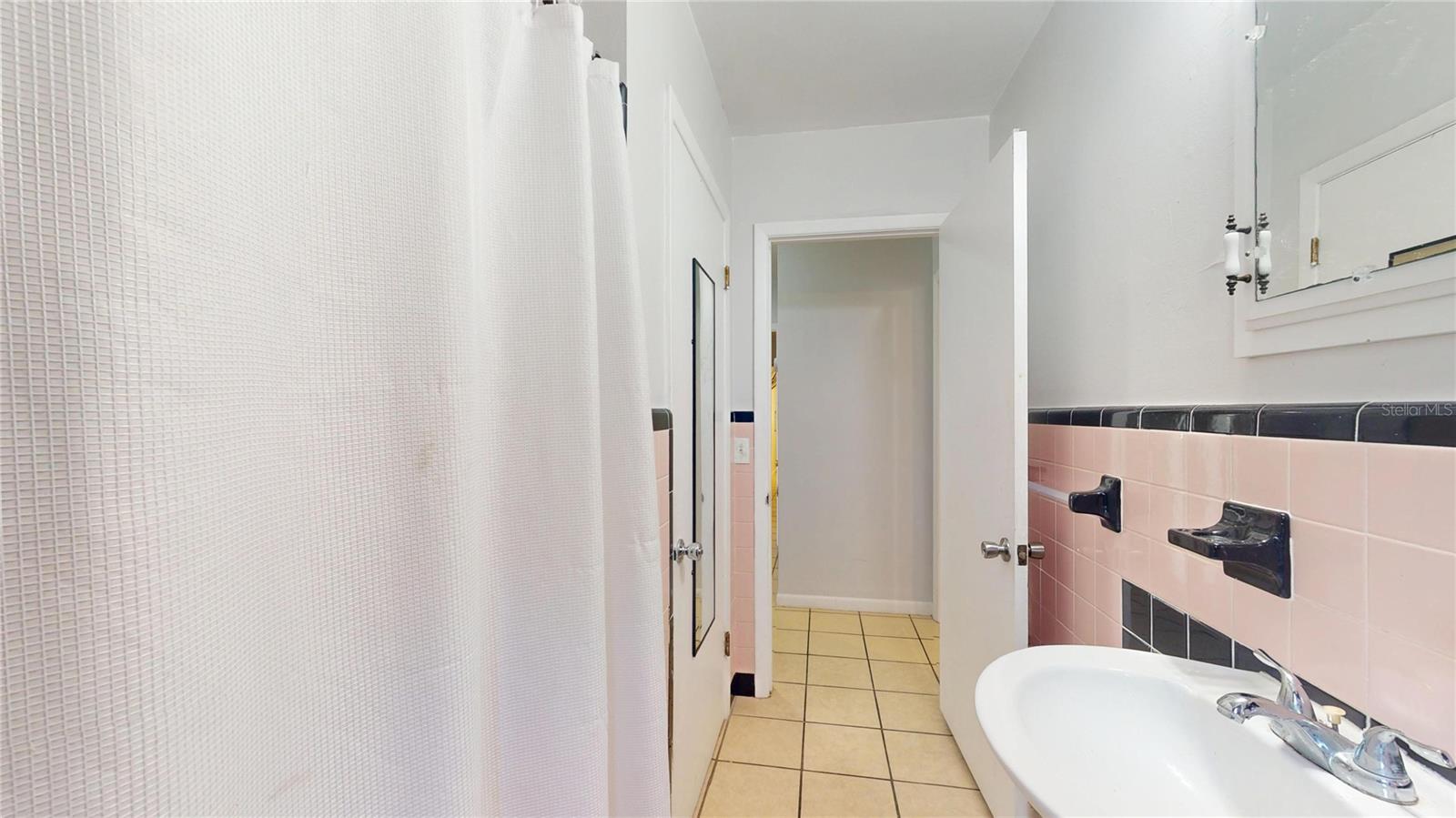 CITY OF INVERNESS - Residential