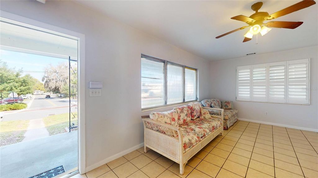 Photo of 121 N Seminole Avenue, Inverness, FL 34450 (MLS # OM722956)