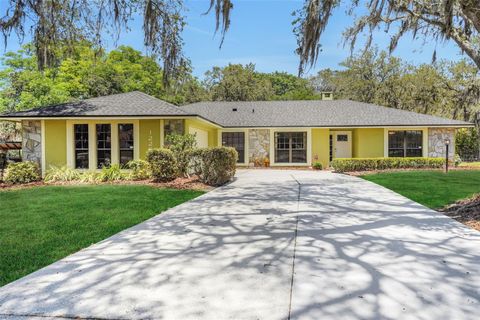 1226 LAKE LOOP WINTER HAVEN FL 33880