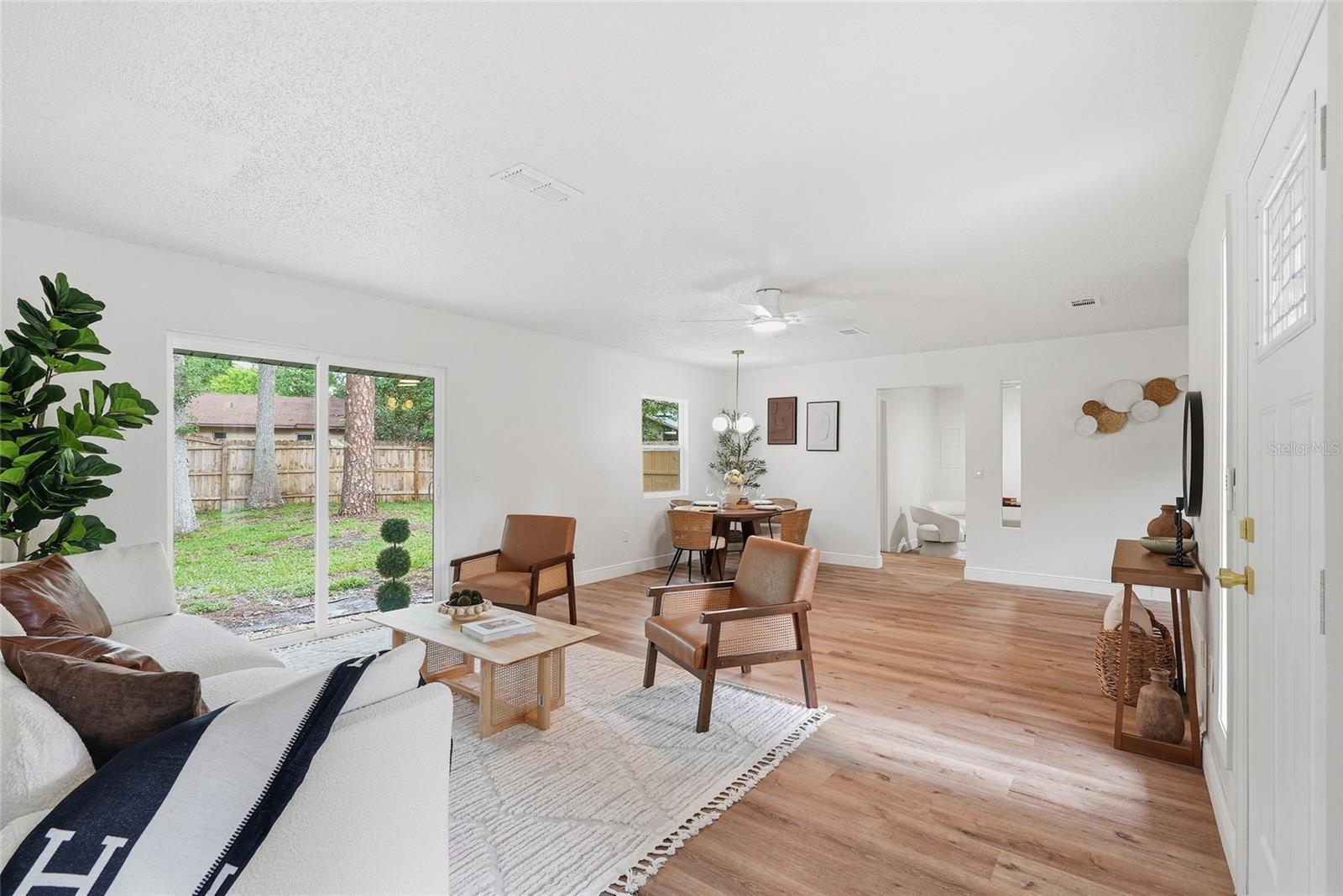 PALMETTO WOODS - Residential