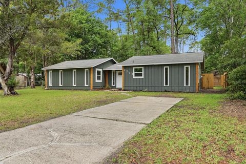 Photo of 2264 NW 36th Avenue, Gainesville, FL 32605 (MLS # GC540338)
